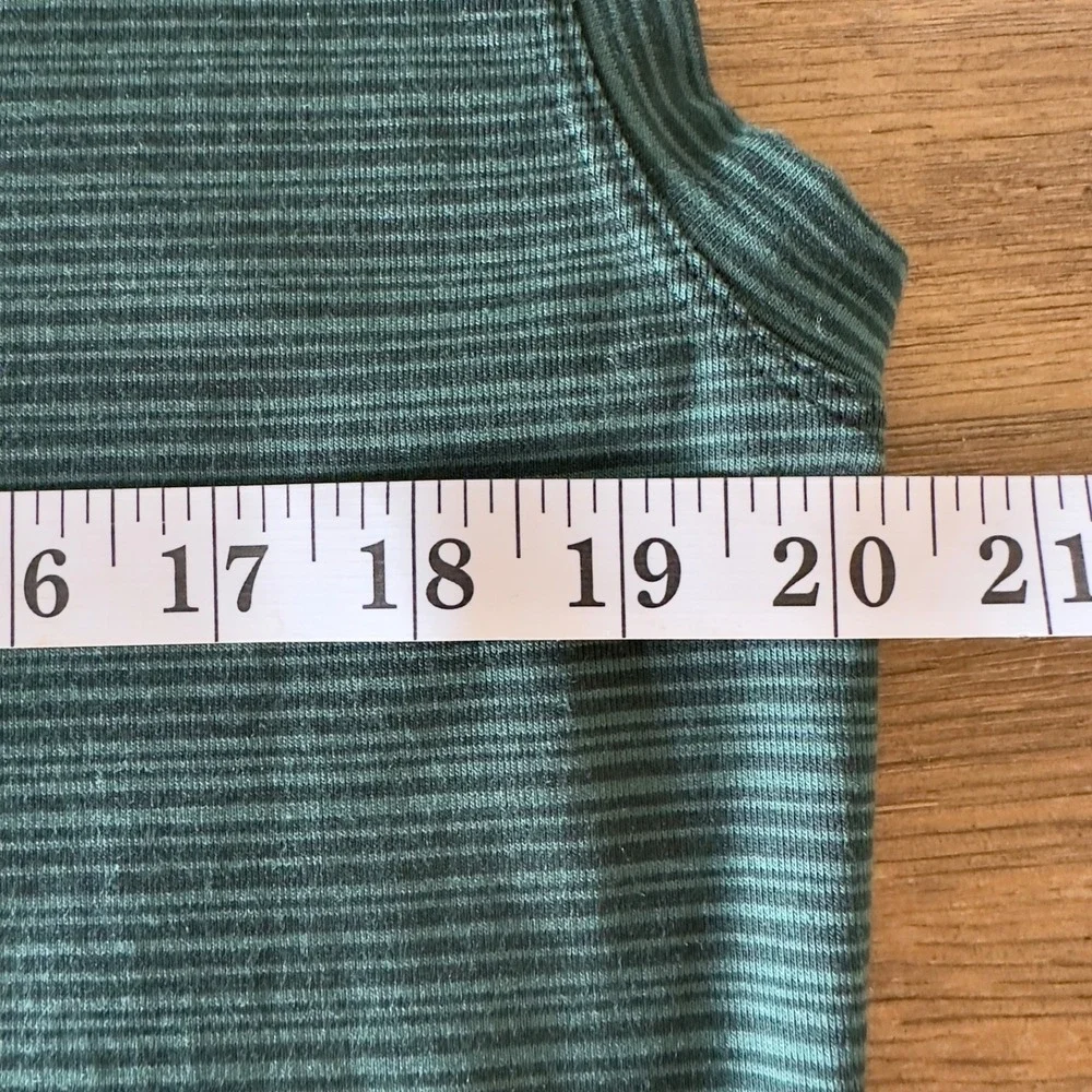 Athleta Cloudlight Stratus Tee-Soft Athleisure-Womens Size XS-Color Green Stripe